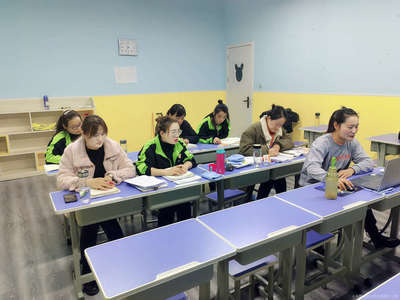 滕州慧博教育信息咨詢 專業(yè)引領(lǐng)，點亮未來教育之路